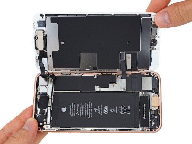 Проблемы стеклянного iPhone 8