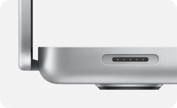 MacBook Air 2022 года оснащен MagSafe, а также двумя портами USB/Thunderbolt.
