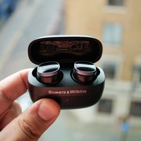 Bowers & Wilkins Pi8 