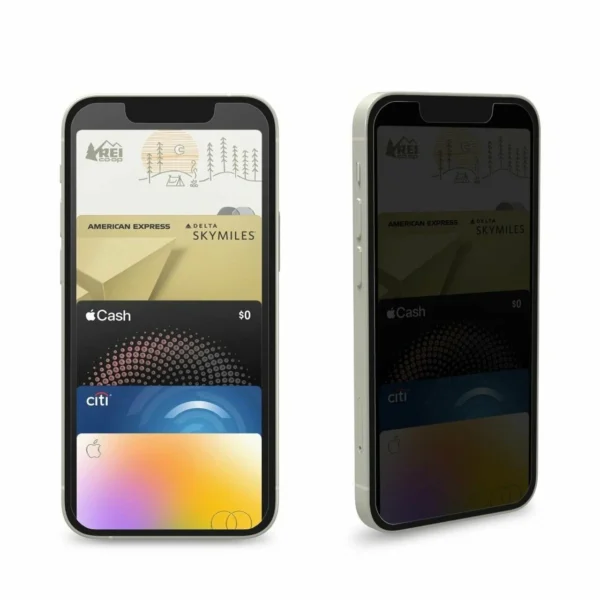 ZAGG Glass Elite Privacy на iPhone 15 Pro в метро. Alt: «антишпион стекло iPhone 15 Pro 2025